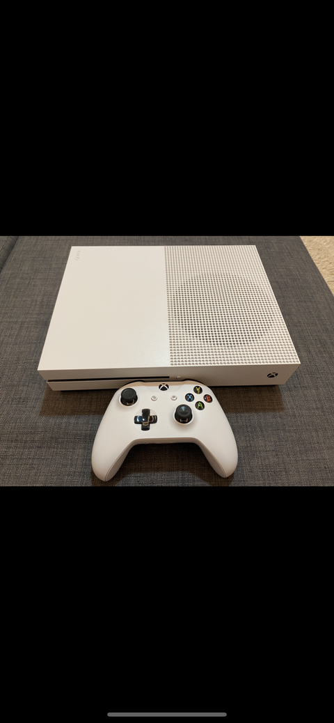 Xbox One S 1Tb sıfırdan farksız Amazon Tr'den alındı/Microsoft Türkiye Garantili