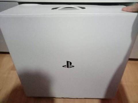 PlayStation 5 Diskli Versiyon Full Aksesuar