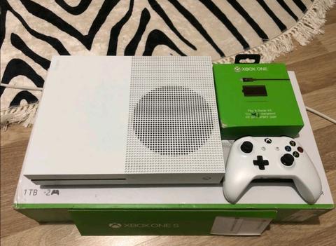 Satılık XBOX One S 1TB