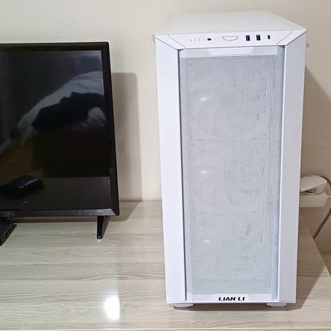 [SATILDI] LIAN LI LANCOOL III E-ATX BEYAZ KASA