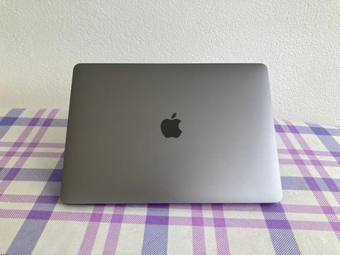 MacBook Air M1 8/256 Sıfırdan Farksız Faturalı Garantili