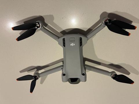 DJI Mini 3 Pro + Fly More Kit