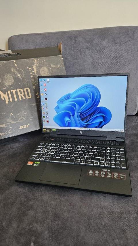 Acer Nitro 16 rtx 4070 32 GB RAM