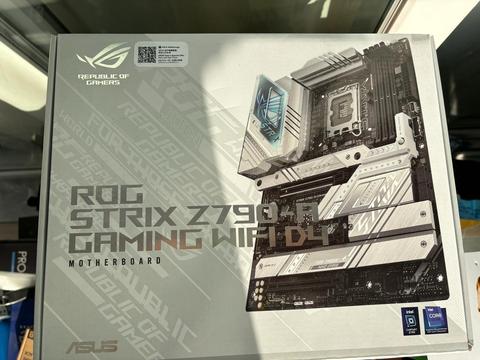 Asus Rog Strix Z790-A Gaming Wi-Fi D4 Intel LGA1700 DDR4 ATX Anakart
