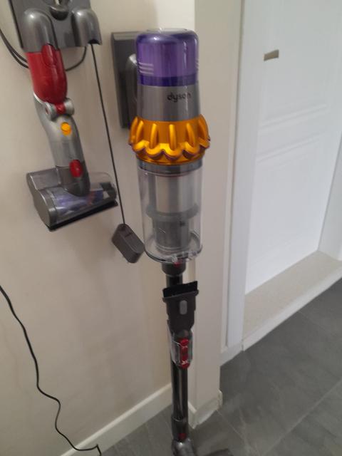 [SATILDI] DYSON V15 Detect - Dyson TR garantili, faturalı.