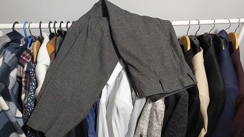 Satılık Çeşitli Kıyafetler ve Bilgisayar Çantası! (Takım Elbise, Pantolon, Mont, Ceket vs)