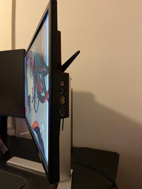 [SATILDI] AOC AGON AG241QX