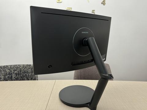 [SATILDI] Samsung 144Hz Oyuncu Monitörü Curved