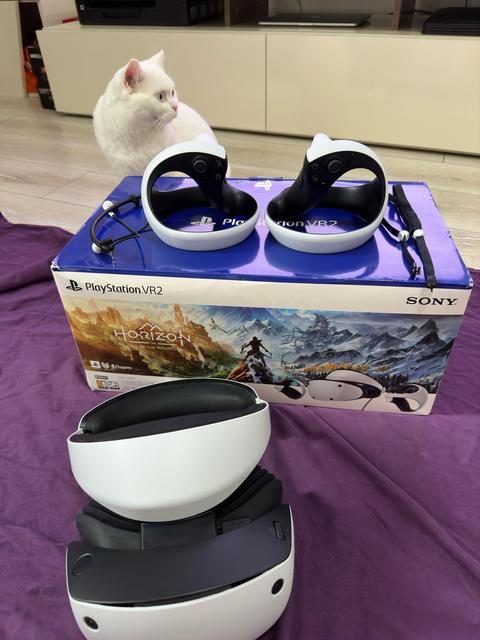 Satılık Sony PlayStation VR 2 // Kutu Garanti Fatura