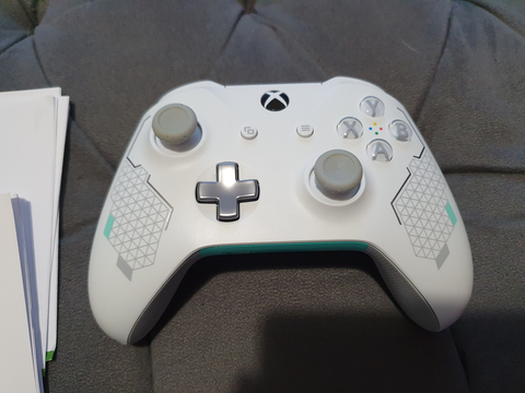 Satılık Orjinal XBox One S Kablosuz Gamepad Sport White