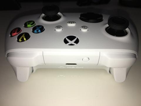 [Satıldı] XBOX 9. Nesil Beyaz Controller