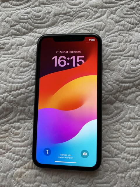 [SATILDI] İphone 11 64 GB Tertemiz Cihaz