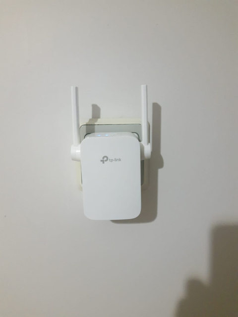 TP Link RE305 5 GHz WiFi Router