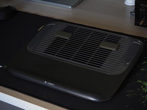 (Satıldı) Logitech Cooling Pad N200 Notebook Soğutucu