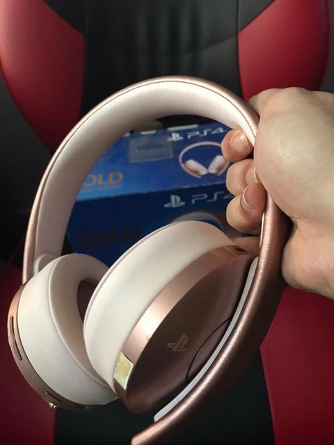 [SATILDI] SONY PS4 GOLD EDİTİON WİRELESS HEADSET ROSE GOLD