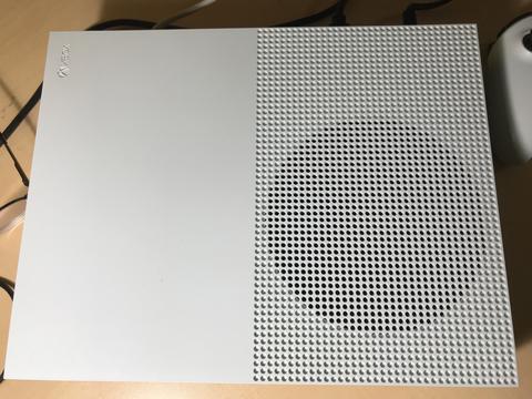 XBOX ONE S 500 GB