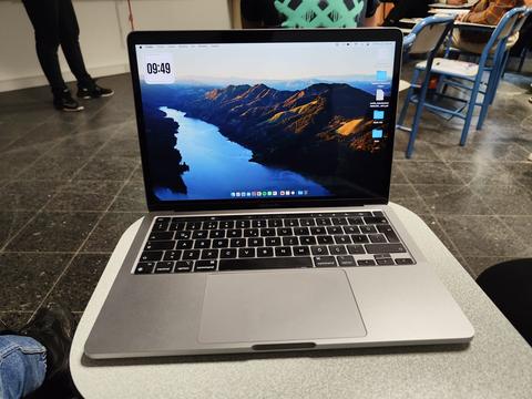 MacBook Pro/Air M1, Mac mini, IPad 9