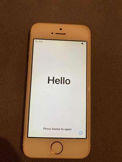 ACİL SATILIK iphone se 16 GB altın rengi Kutulu FİYAT DÜŞTÜ