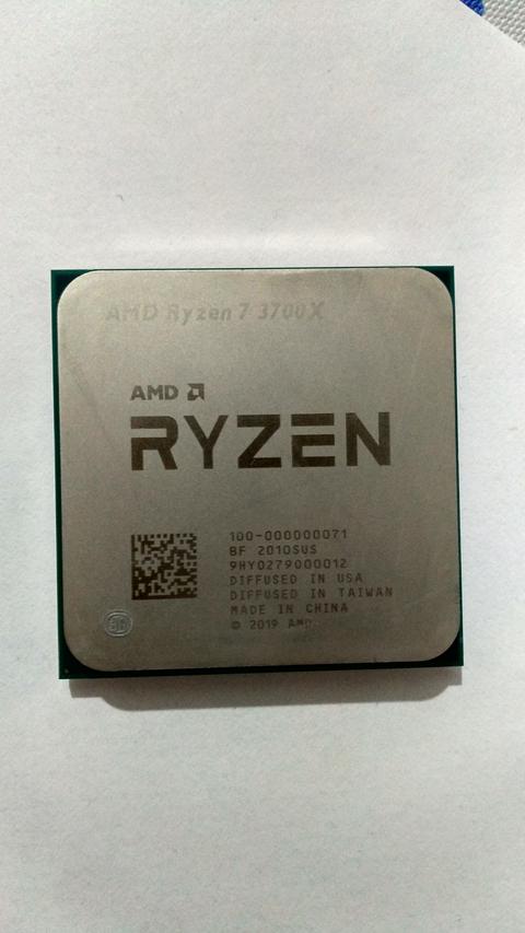SATILDI - AMD RYZEN 7 3700x - AM4 - İŞLEMCİ