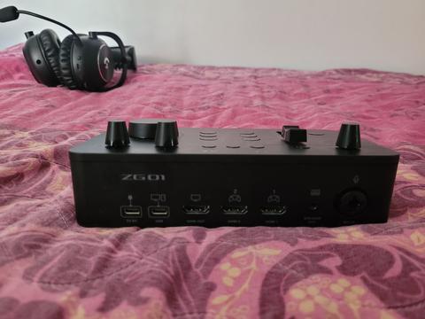 YAMAHA ZG01 SES MIKSERI - HS80 WIRELESS