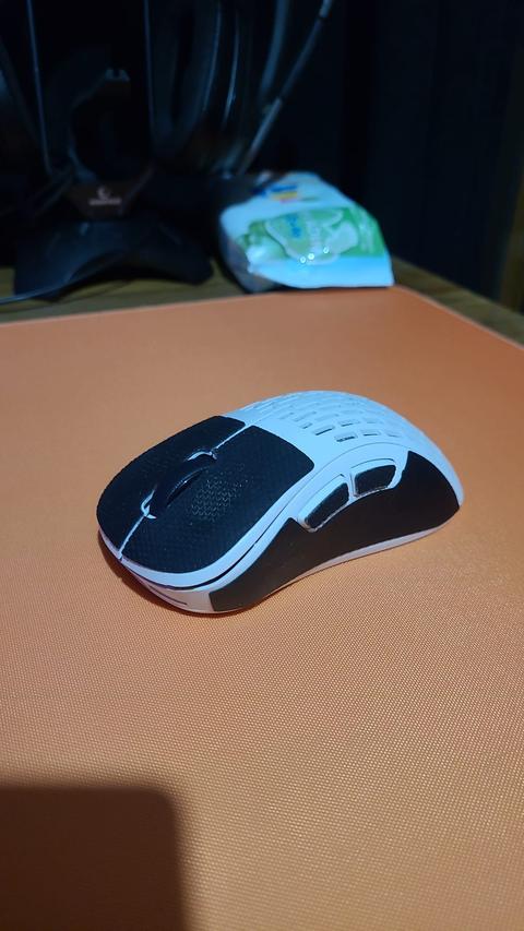 [SATILDI] PULSAR XLITE WIRELESS GAMING MOUSE HEDIYELI