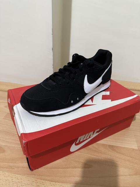 [SATILDI] Nike Venture Runner Spor Ayakkabı - Siyah Renk (Sıfır)