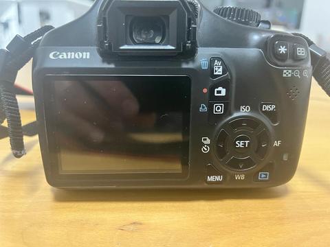 CANON EOS 1100D temiz fotoğraf makinası