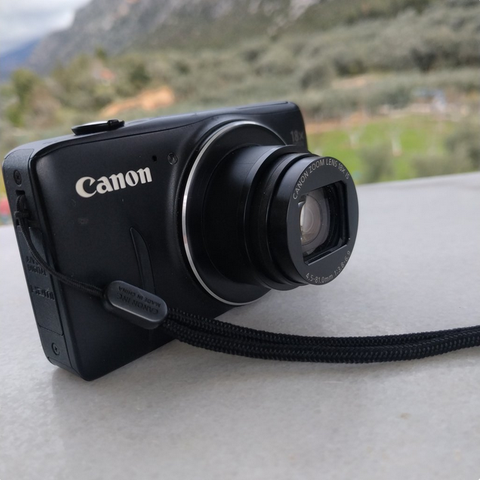 Canon PowerShot SX600 HS Kompakt Dijital Fotoğraf Makinesi