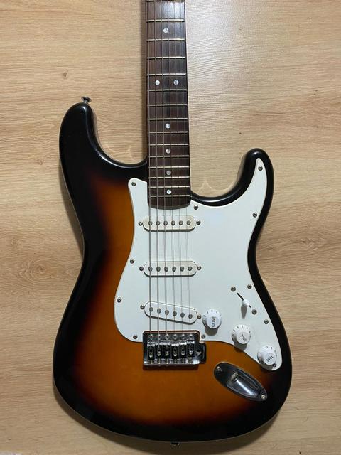 Fender Squier Bullet Strat