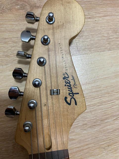 Fender Squier Bullet Strat