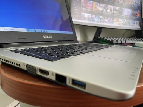 ***Satılık***Asus_Uygun_Fiyatlı_14_Inch_Ultrabook***IZMIR***