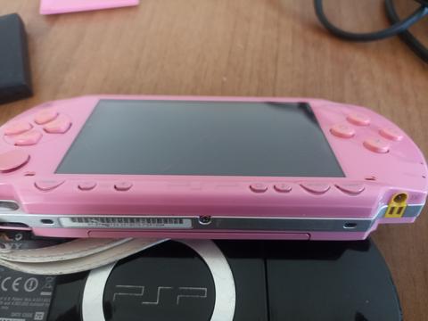 PSP 2004 & PSP 1004 P!nk Limited Edition