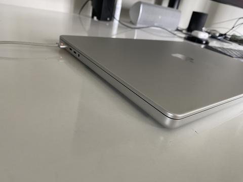 [ANK/SAT] APPLE Macbook M1 Pro 16' 16gb Ram