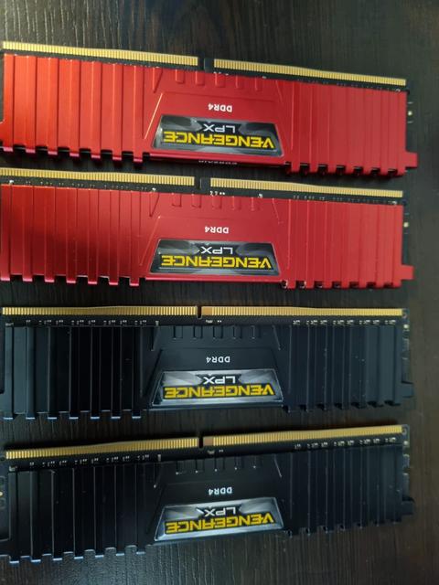 8 GB*2 3000 Mhz Cl15 ve 8 GB*2 3200 Mhz Cl16 Corsair DDR4 Ram