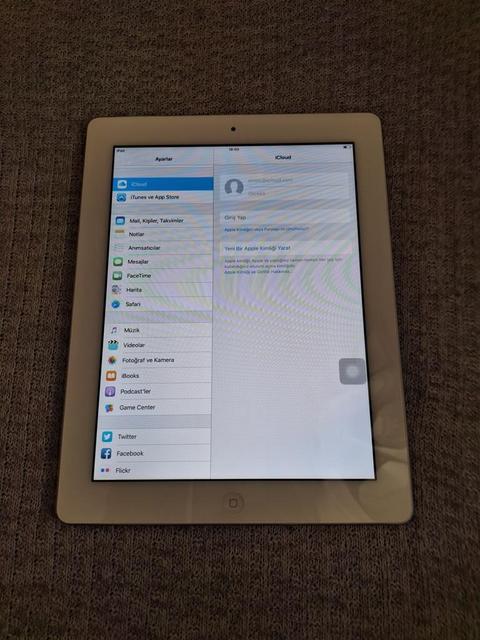 Apple iPad 2 - 16GB - 800 TL