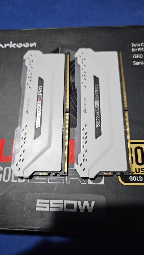 [SATILDI] -- Corsair Vengeance RGB Pro White 2X8 16 GB 3600 MHZ