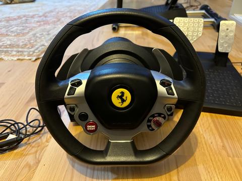 Thrustmaster tx (t300) Ferrari 458 edition + t2pa pedal