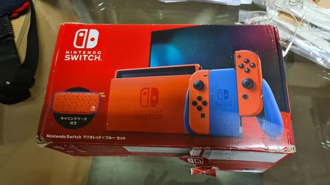 Nintendo Switch v2 red and blue edition + 128gb hafıza