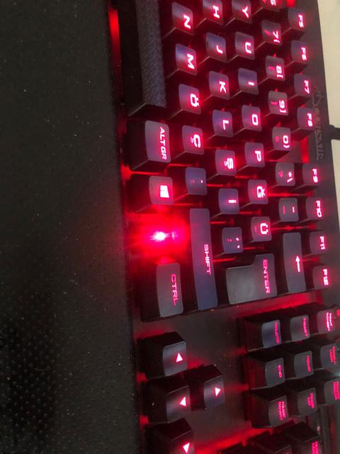 (fiyat düştü)Corsair Gaming K70 LUX Cherry MX Red
