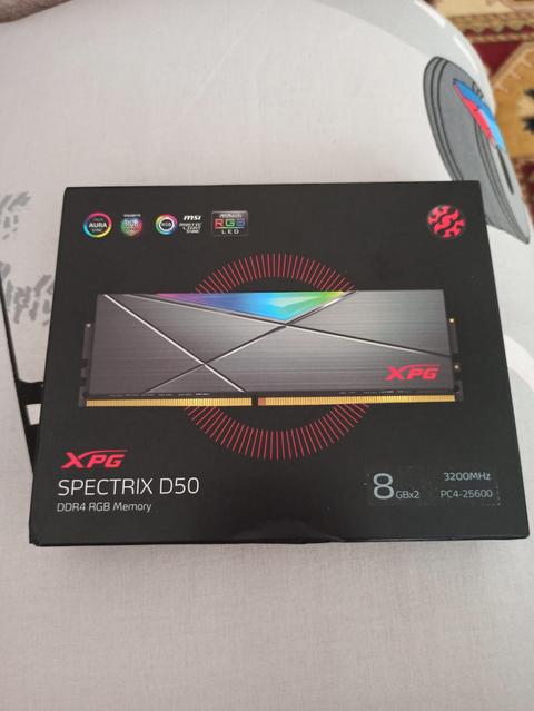 Adata XPG D50 RGB 2X8 3200MHZ RAM