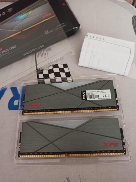 Adata XPG D50 RGB 2X8 3200MHZ RAM