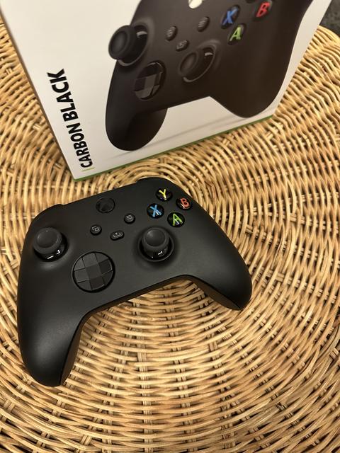 XBOX Series X|S 9. Nesil Siyah Gamepad