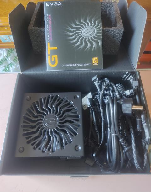 EVGA SUPERNOVA GT 650 WATT 80 + GOLD FULL MODULER TR GARANTİLİ PSU - SATILDI !!