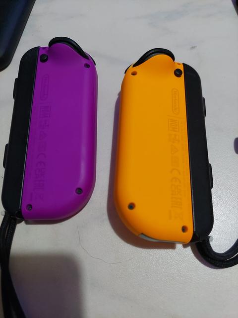 Joy-Con