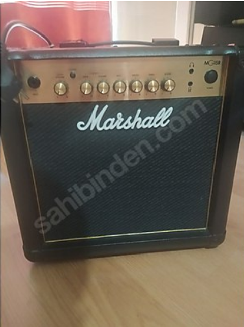 Marshall MG15R Gold Amfi