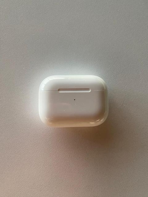 Apple airpods pro ve kılıfı (kutulu faturalı garantili )**3750tl