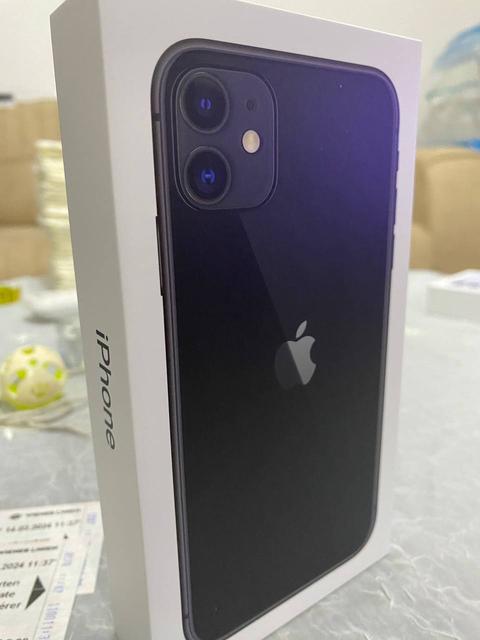 Apple iPhone 11 64 GB - Türkiye Cihazları / Black ve Purple