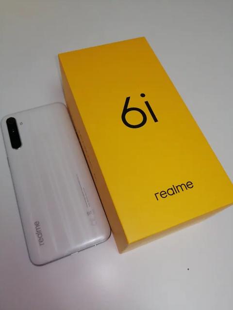 Realme 6i 128 Gb. Beyaz