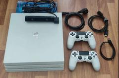 [SATILDI] 2 TB PS4 PRO+Kamera