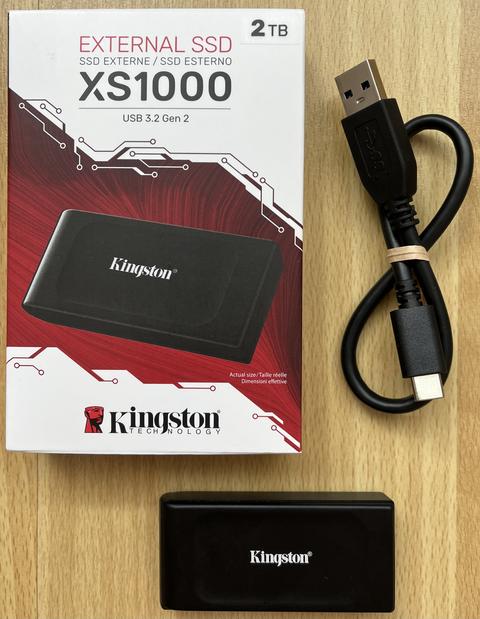 Kingston XS1000 Harici SSD 2TB USB 3.2 Gen 2 / WD Elements Desktop Harici HDD 6TB USB 3.0 - SIFIR
